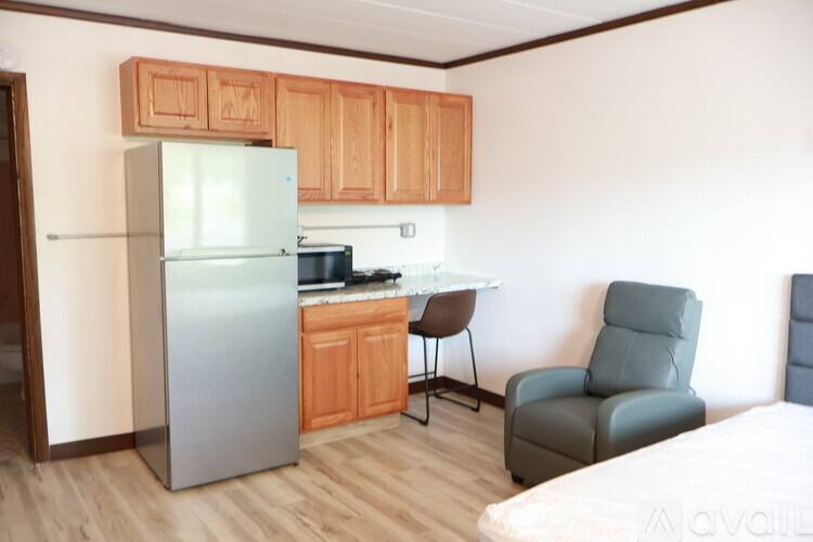 413 S Main St #2, Elroy, WI 53929 - Apartment for Rent - Image 1