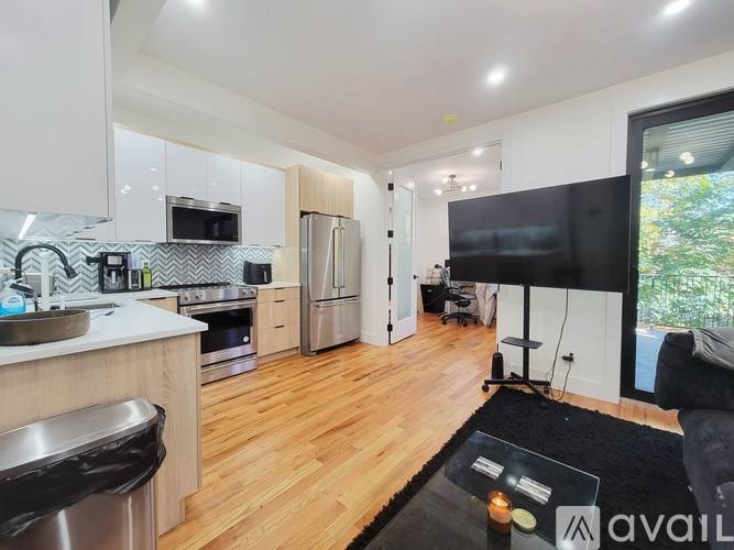 Apartment for rent at 431 Columbia St #2, Brooklyn, NY 11231