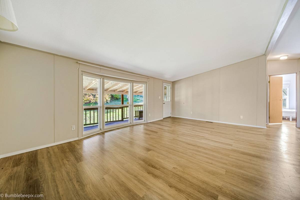 221 E 4th St S, Oldtown, ID 83822 - House for Rent - Image 3