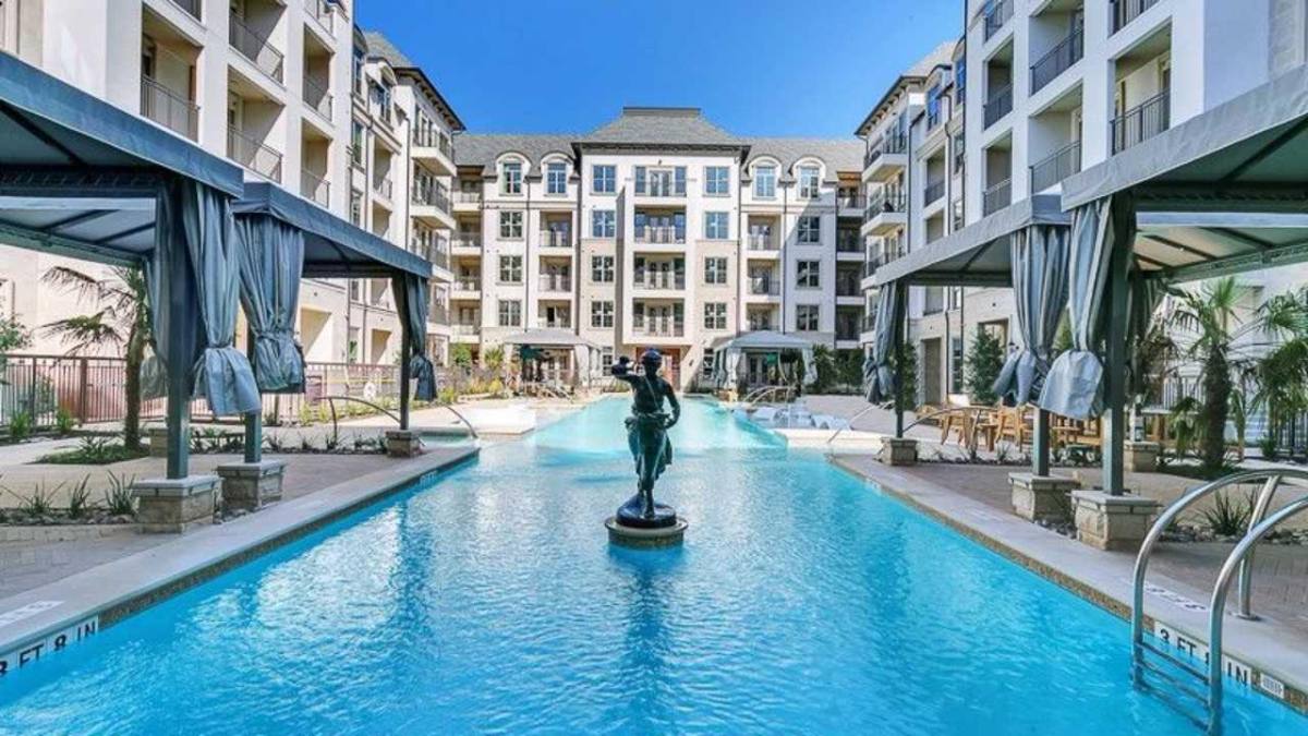 Apartment for rent at The Huntington, 4925 Rasor Blvd, Plano, TX 75024