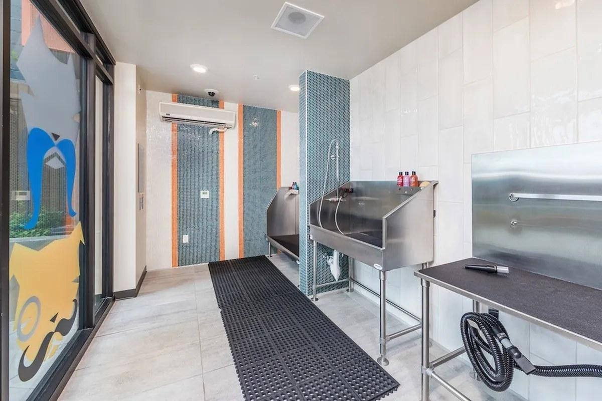 Apartment for rent at York, 2865 NE Sandy Blvd, Portland, OR 97232