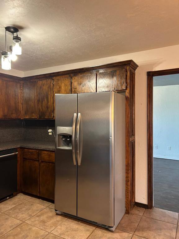 223 Cherokee St, Geronimo, OK 73543 - House for Rent - Image 4
