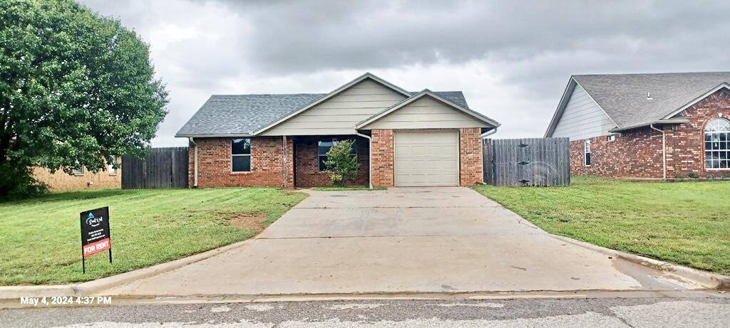 223 Cherokee St, Geronimo, OK 73543 - House for Rent
