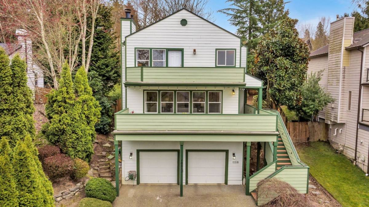 House for rent at 10518 157th Ave NE, Redmond, WA 98052