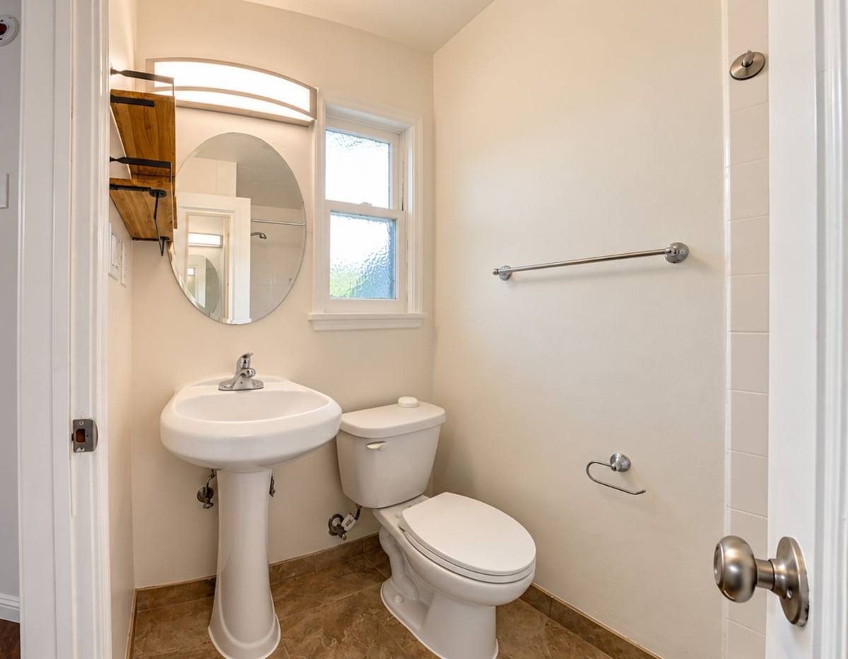 858 Lincoln Blvd, Santa Monica, CA 90403 - Apartment for Rent - Image 4