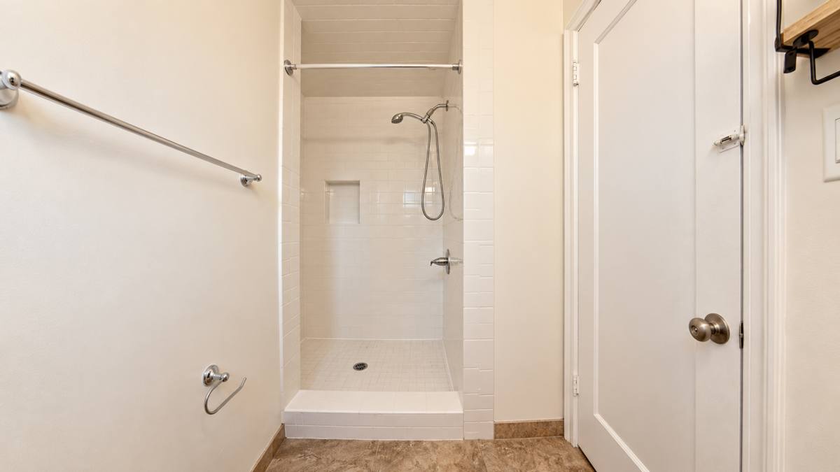 858 Lincoln Blvd, Santa Monica, CA 90403 - Apartment for Rent - Image 5