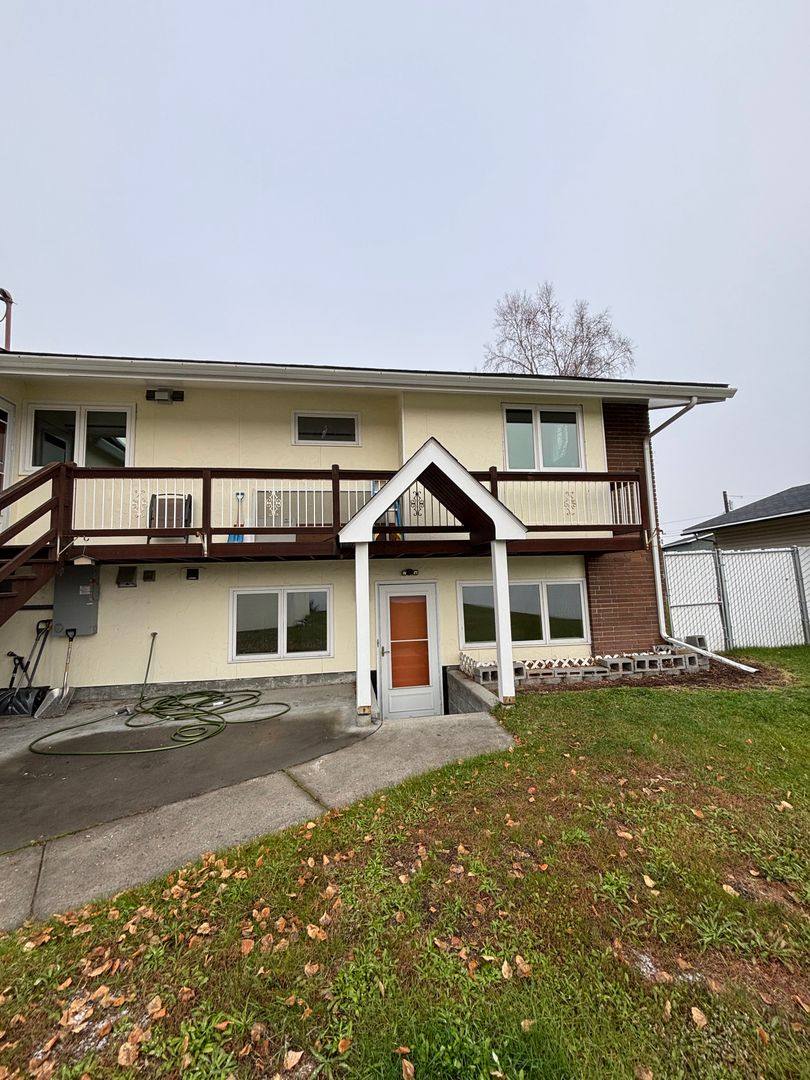 2591 Riverview Dr, Fairbanks, AK 99709 - Apartment for Rent - Image 1