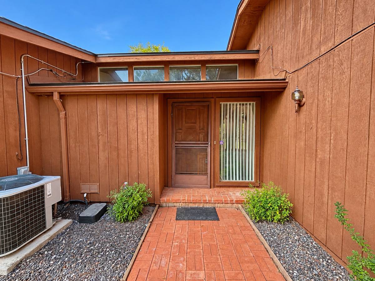 35 Edgewood Circle, Sedona, AZ 86336 - House for Rent - Image 3