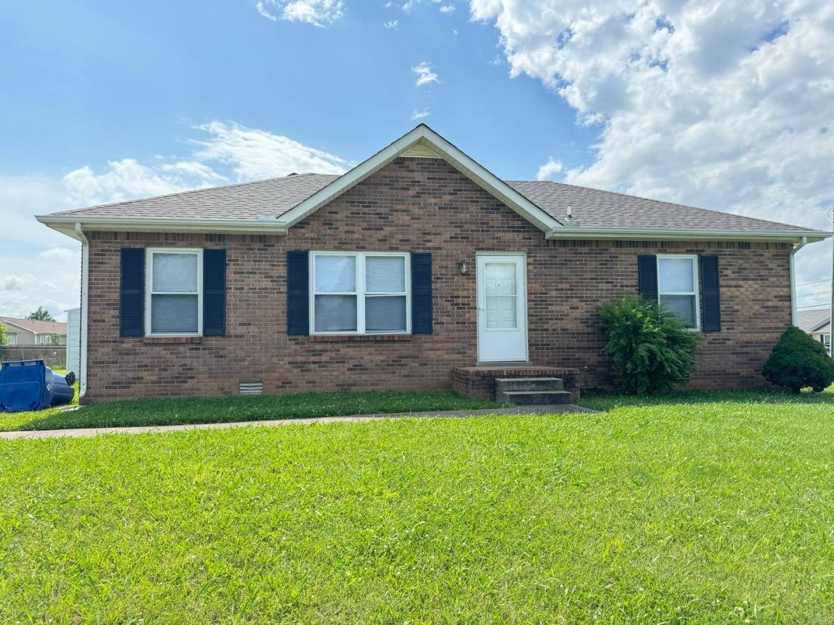 House for rent at 1302 Chucker Dr, Clarksville, TN 37042