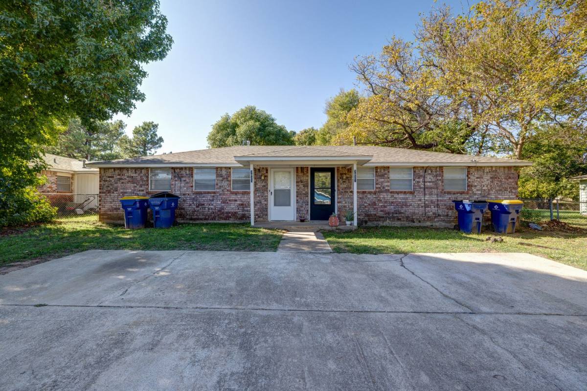 House for rent at 3025 Clarke St, Choctaw, OK 73020