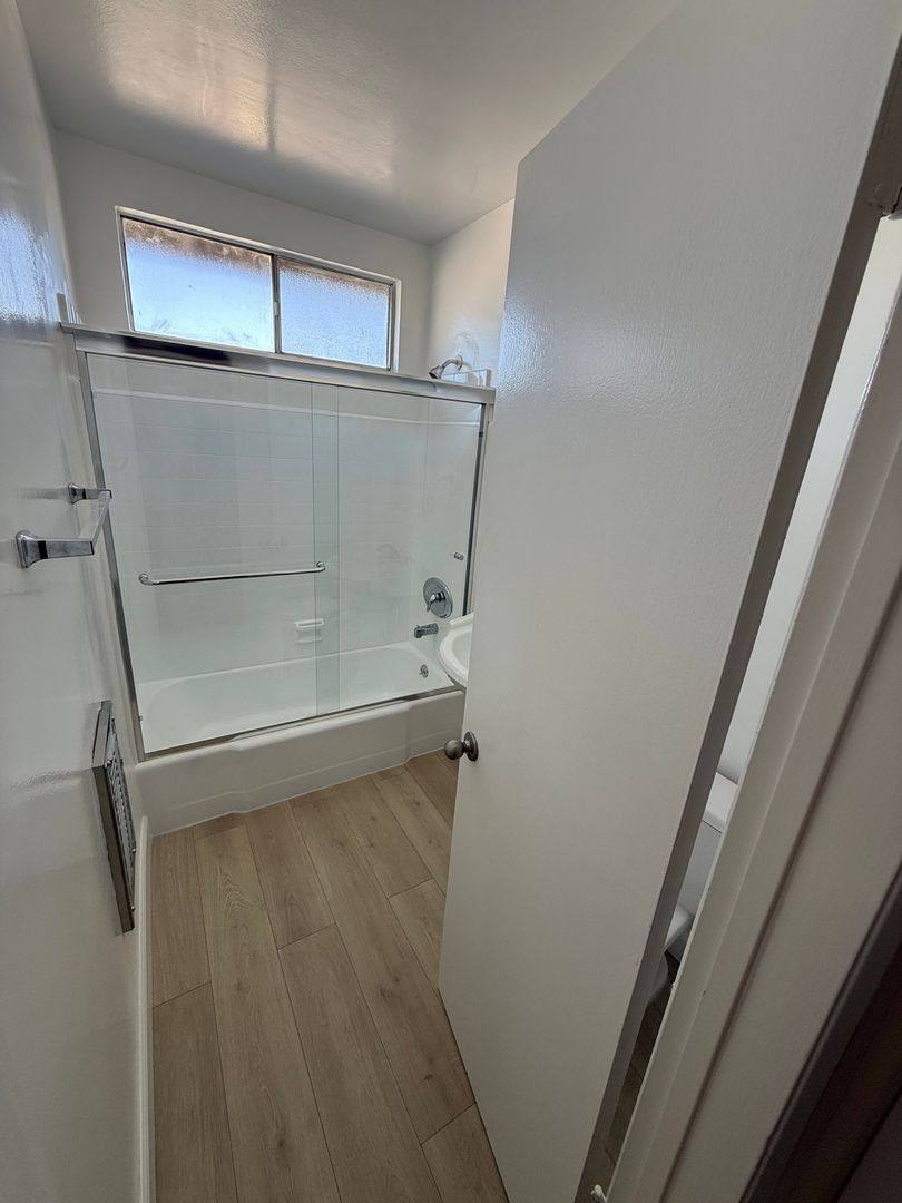 Van Hart Villas, 20501 Vanowen St, Winnetka, CA 91306 - Apartment for Rent - Image 5