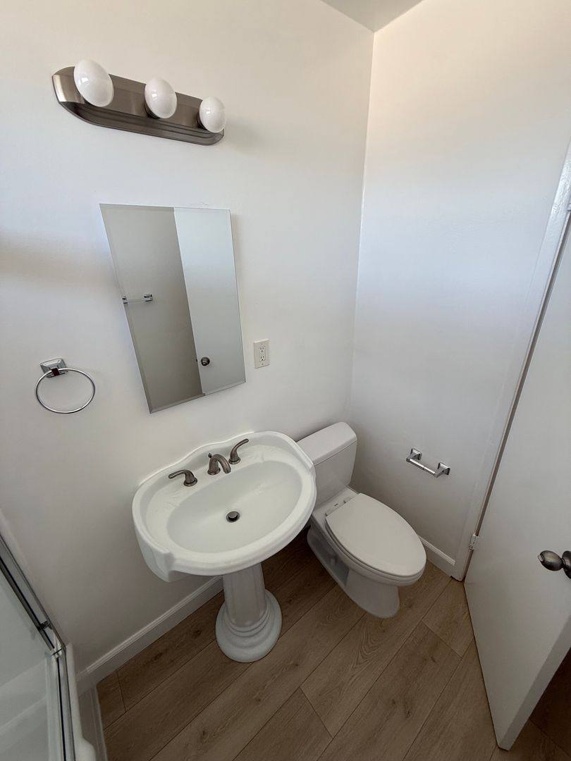 Van Hart Villas, 20501 Vanowen St, Winnetka, CA 91306 - Apartment for Rent - Image 8