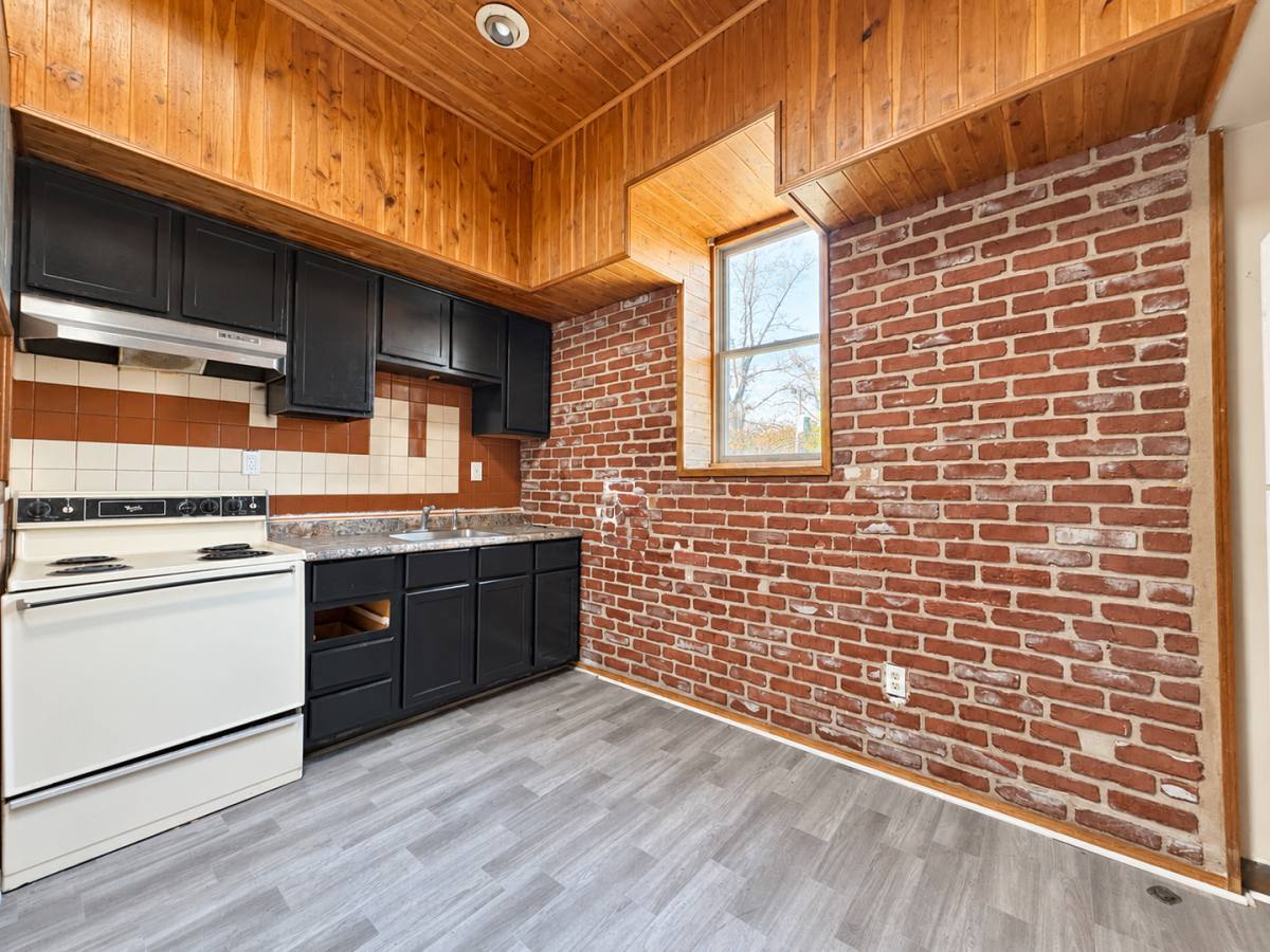 Apartment for rent at 4027-29 N Florissant Ave, St. Louis, MO 63107