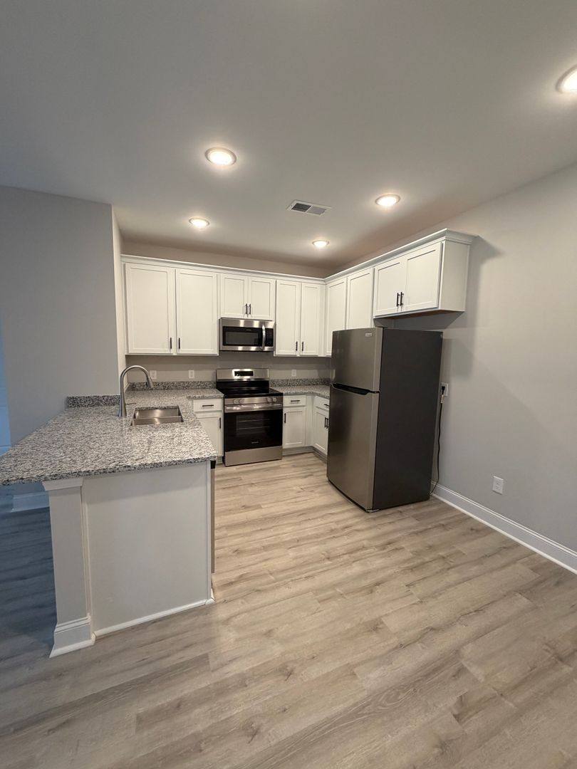 308 Hillview Mills #114, Bowling Green, KY 42101 - Apartment for Rent - Image 5