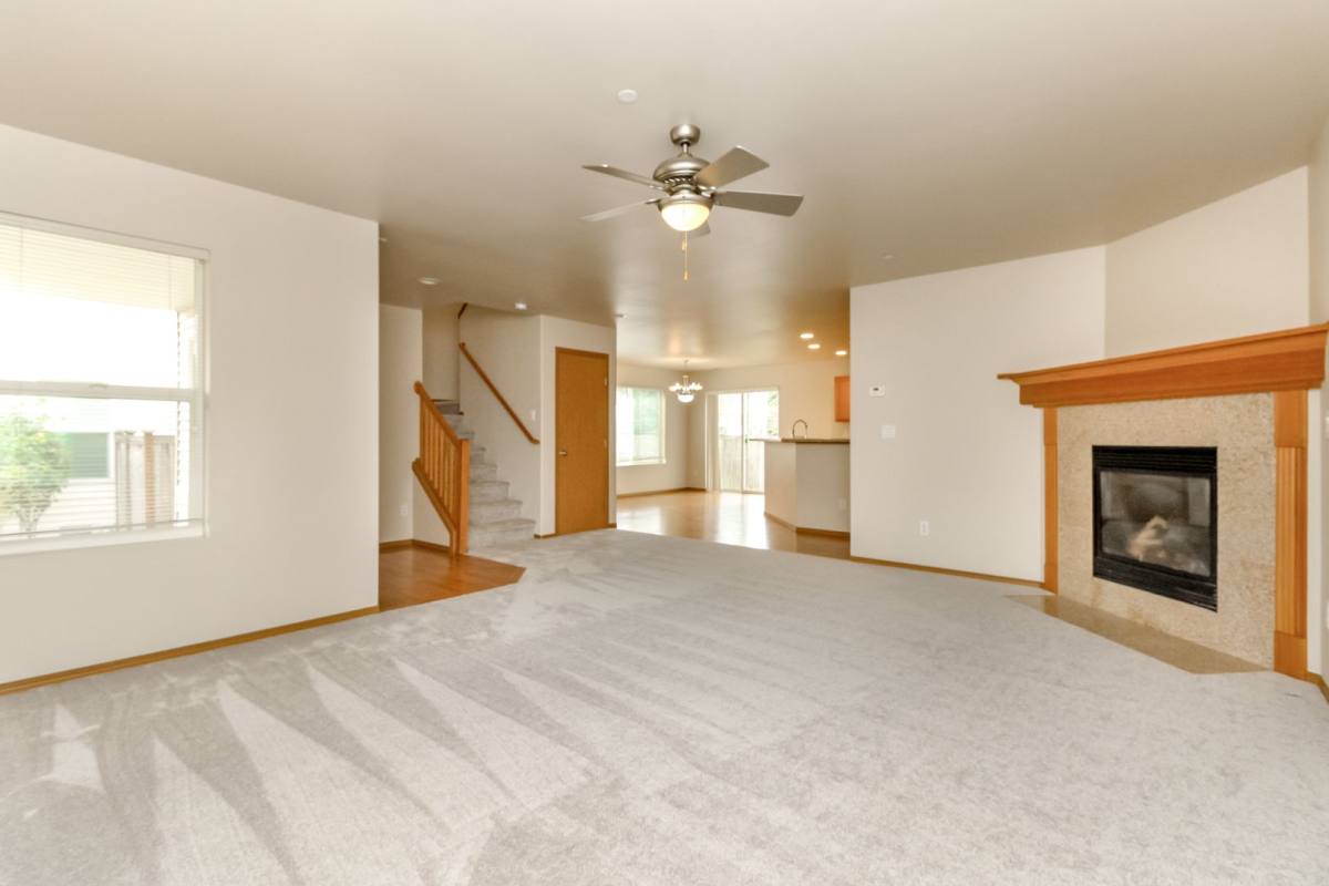 3240 Hoffman Hill Blvd, Dupont, WA 98327 - House for Rent - Image 7