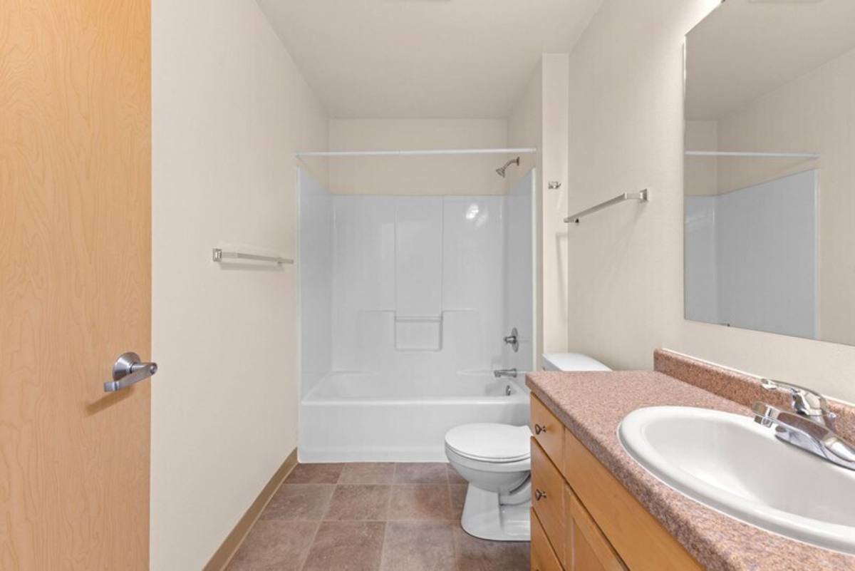 Wausau East Townhomes, 706-716 Fulton St, Wausau, WI 54403 - Townhouse for Rent - Image 4