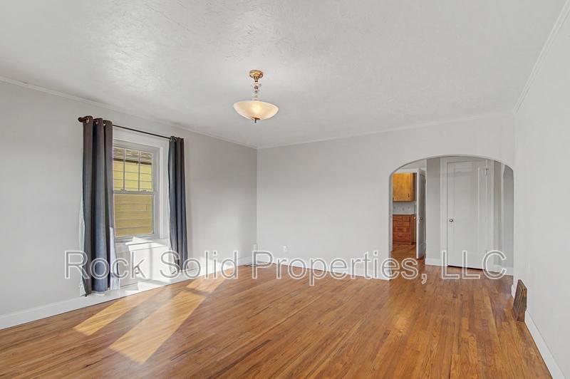 3313 Hynds Blvd, Cheyenne, WY 82001 - House for Rent - Image 4