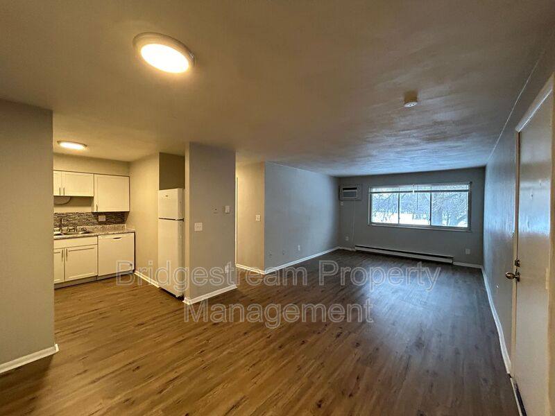 House for rent at 85 N Gebhart Church Rd #H, Miamisburg, OH 45342