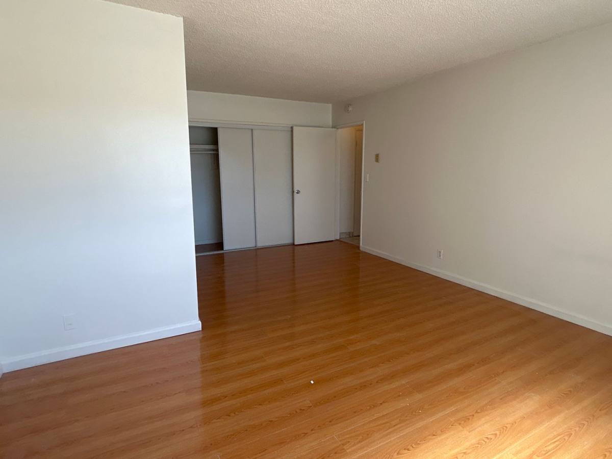 1165 Thompson Ave, Glendale, CA 91201 - Apartment for Rent - Image 9
