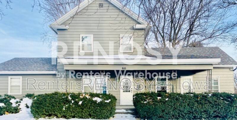 House for rent at 810 S Jefferson Way #1, Indianola, IA 50125