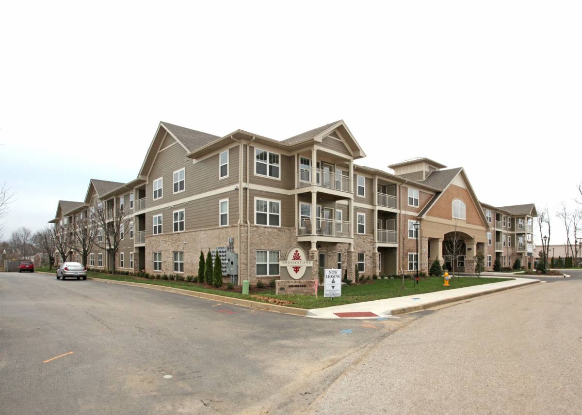 2821 Biggin Hill Court, Louisville, KY 40220 - Apartment for Rent