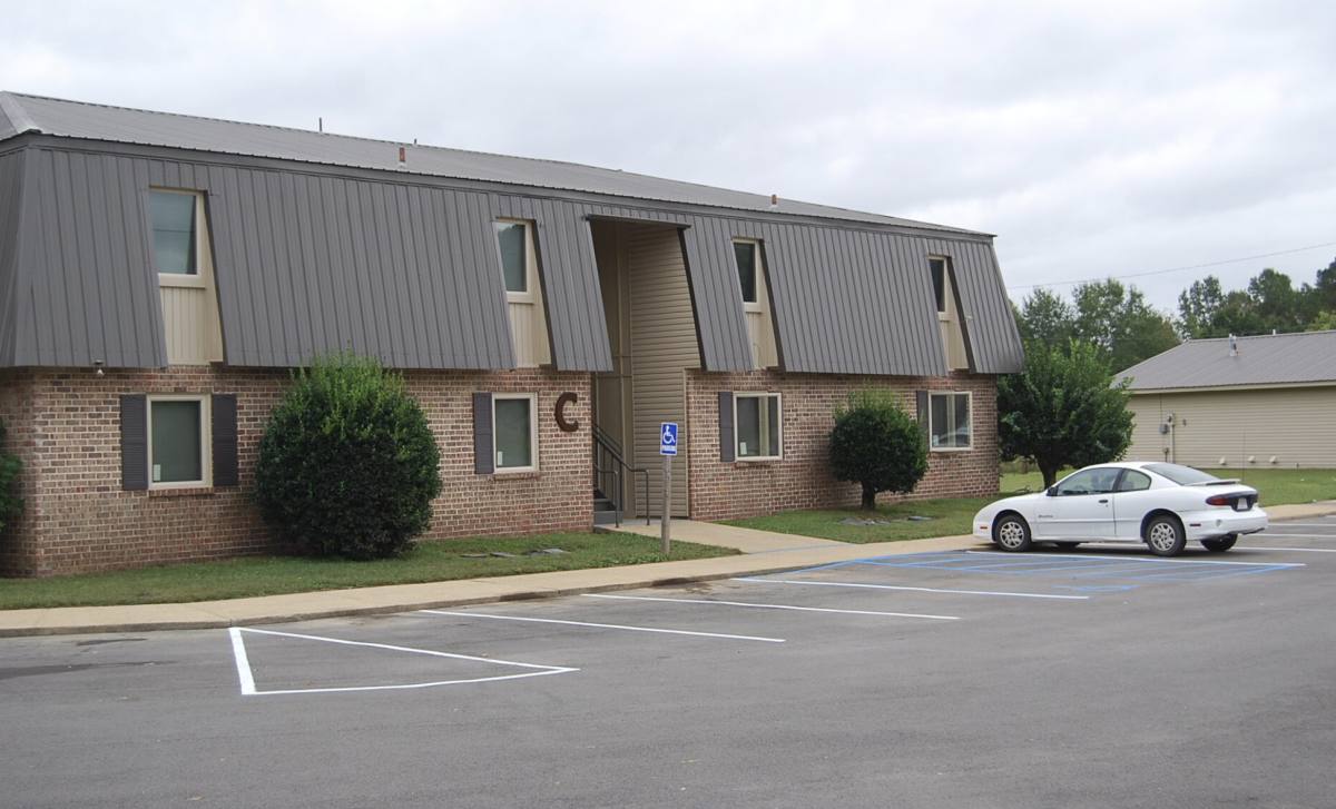 1130 Old Mount Carmel Rd, Stevenson, AL 35772 - Apartment for Rent - Image 2
