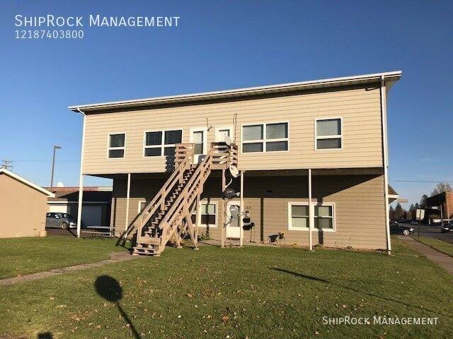 1819 N 21st St #E, Superior, WI 54880 - Apartment for Rent - Image 1