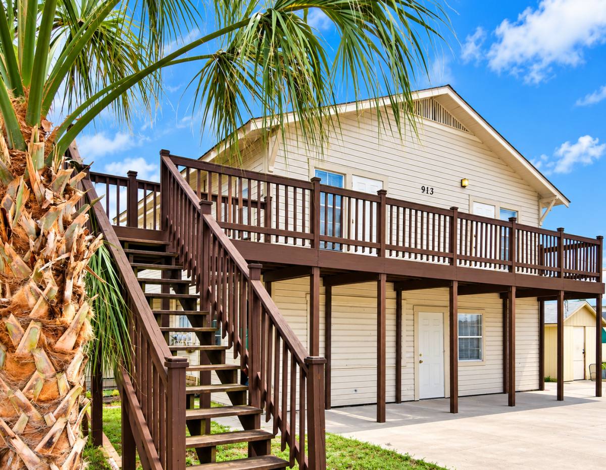Apartment for rent at 911 E Emma St, Tampa, FL 33603