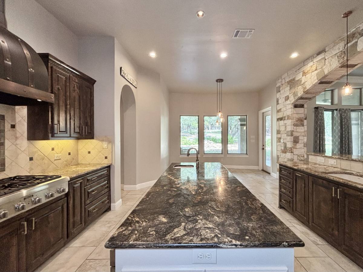 1888 Split Mountain, Canyon Lake, TX 78133 - House for Rent - Image 6