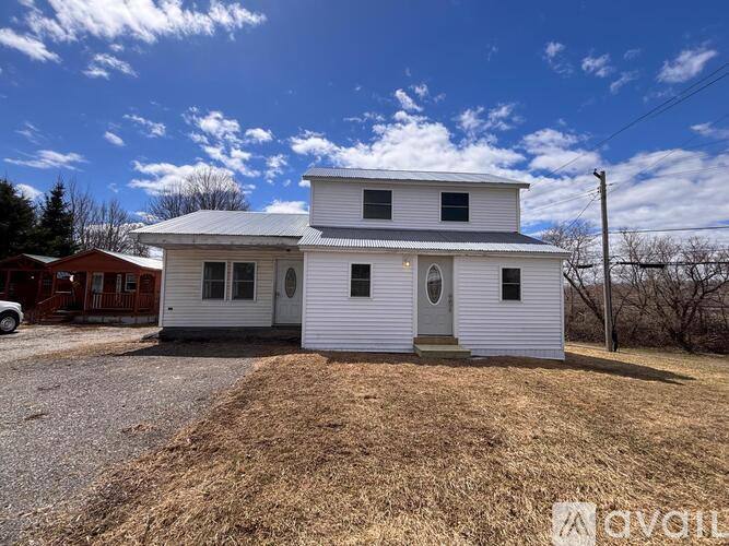 House for rent at 30 Smyrna St, Houlton, ME 04730