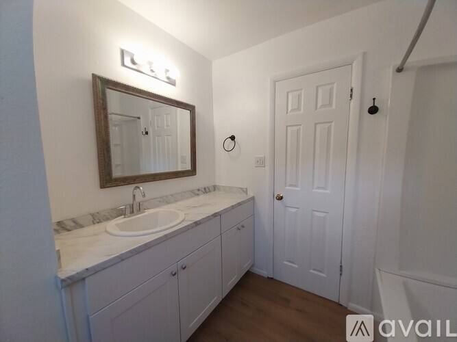 2005 N Center St #1, Flagstaff, AZ 86004 - Apartment for Rent - Image 7