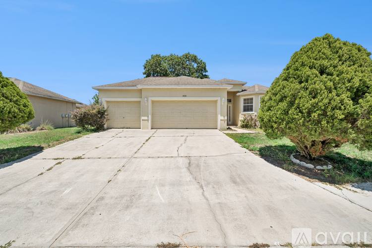 House for rent at 7055 Heatherbrook Dr, Lakeland, FL 33809