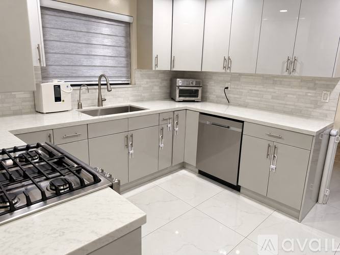 635 E Elmwood Ave #106, Burbank, CA 91501 - Condo for Rent - Image 3
