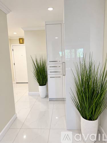 635 E Elmwood Ave #106, Burbank, CA 91501 - Condo for Rent - Image 2