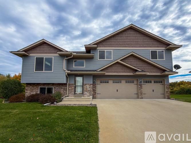 House for rent at 820 Cole Ave, Montrose, MN 55363