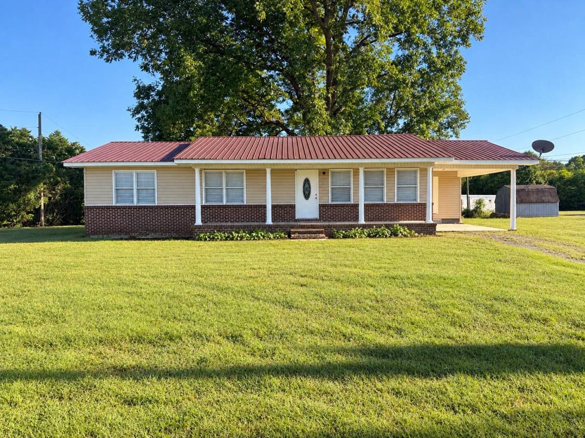 House for rent at 1562 Lowery Rd, Arab, AL 35016