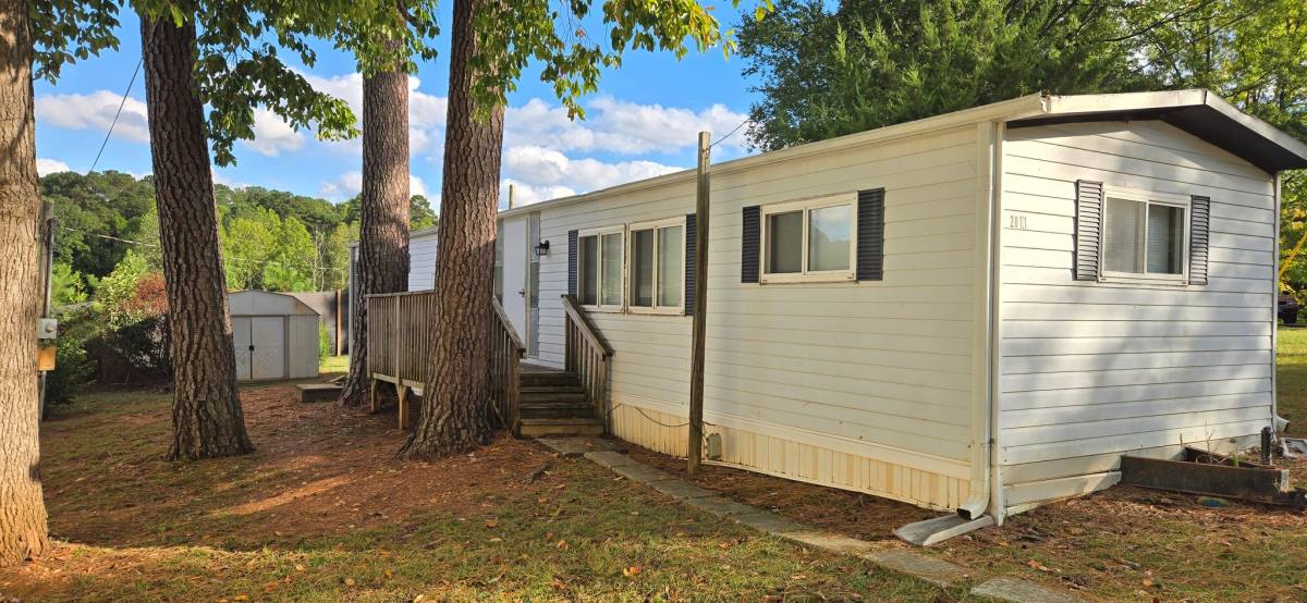 House for rent at 2011 Shaw Court #202, Raleigh, NC 27606