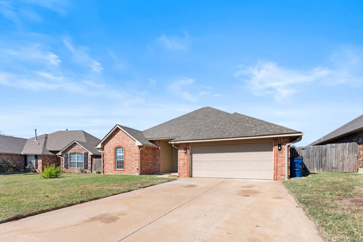 House for rent at 341 E Plantation Terrace, Mustang, OK 73064