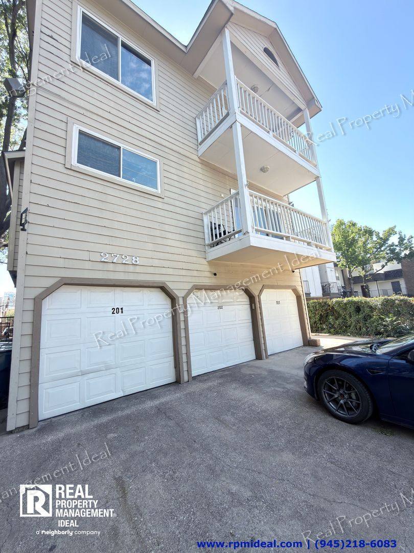 Apartment for rent at 2728 Reagan St #202, Dallas, TX 75219