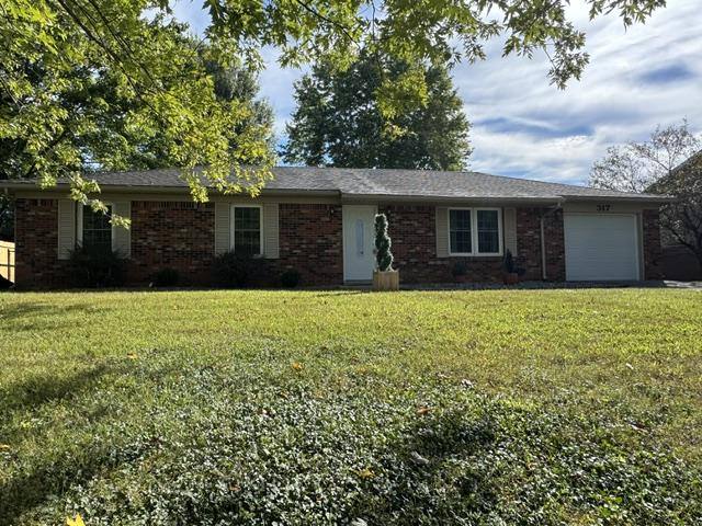 317 Madison Dr, Elizabethtown, KY 42701 - House for Rent - Image 2