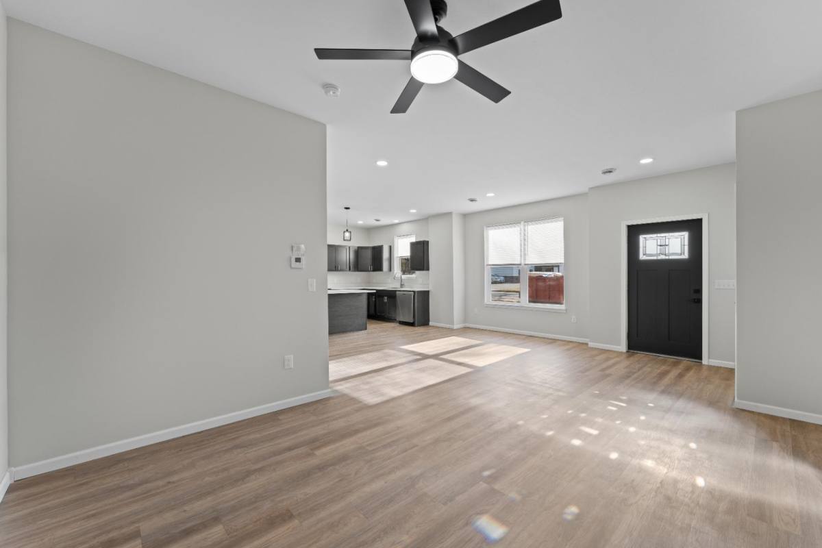 400 Sherman St #405, Mauston, WI 53948 - Townhouse for Rent - Image 11
