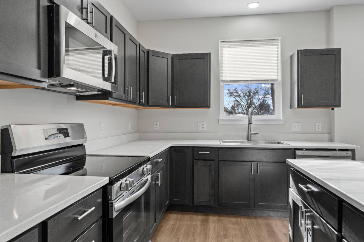400 Sherman St #405, Mauston, WI 53948 - Townhouse for Rent - Image 6