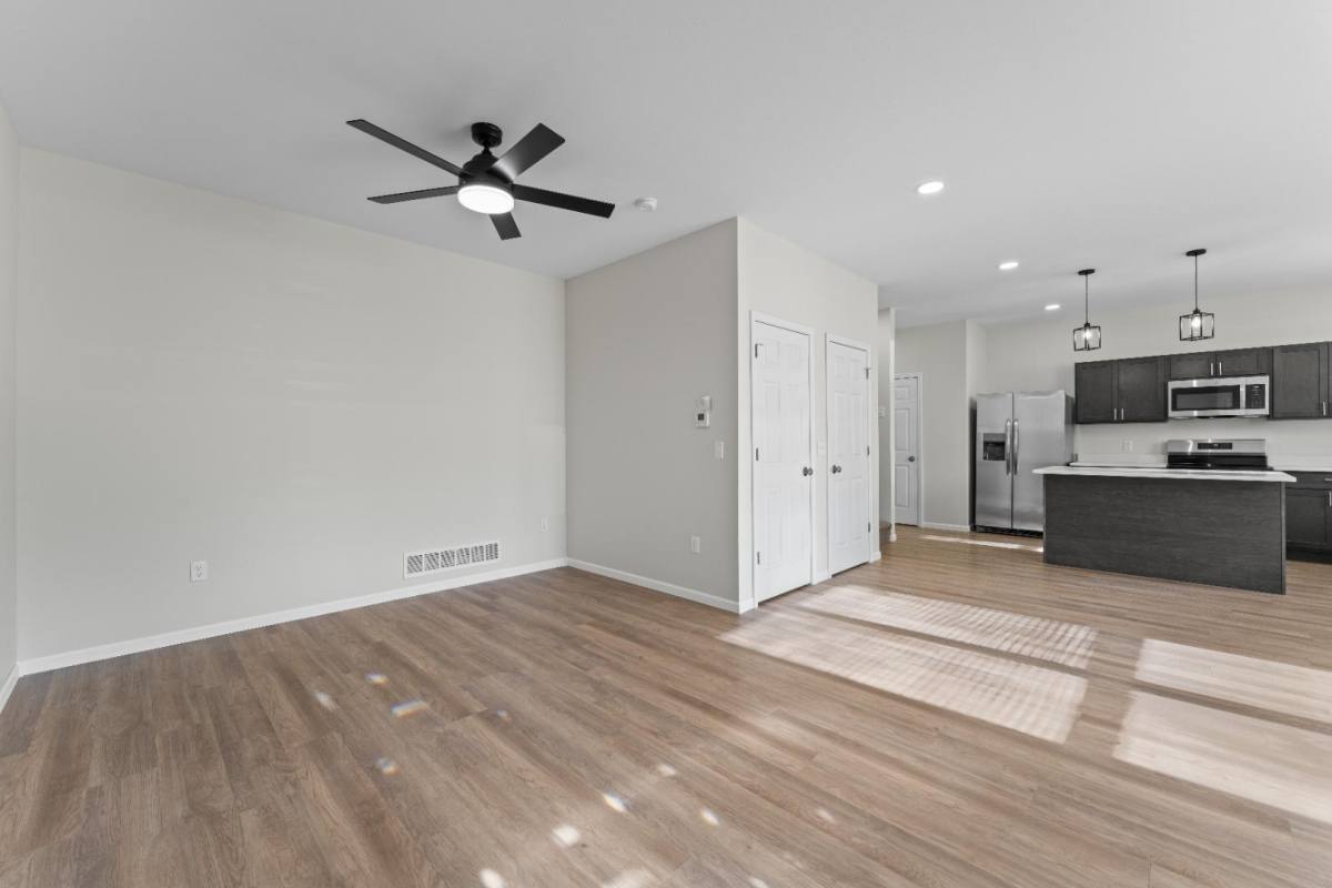 400 Sherman St #405, Mauston, WI 53948 - Townhouse for Rent - Image 10