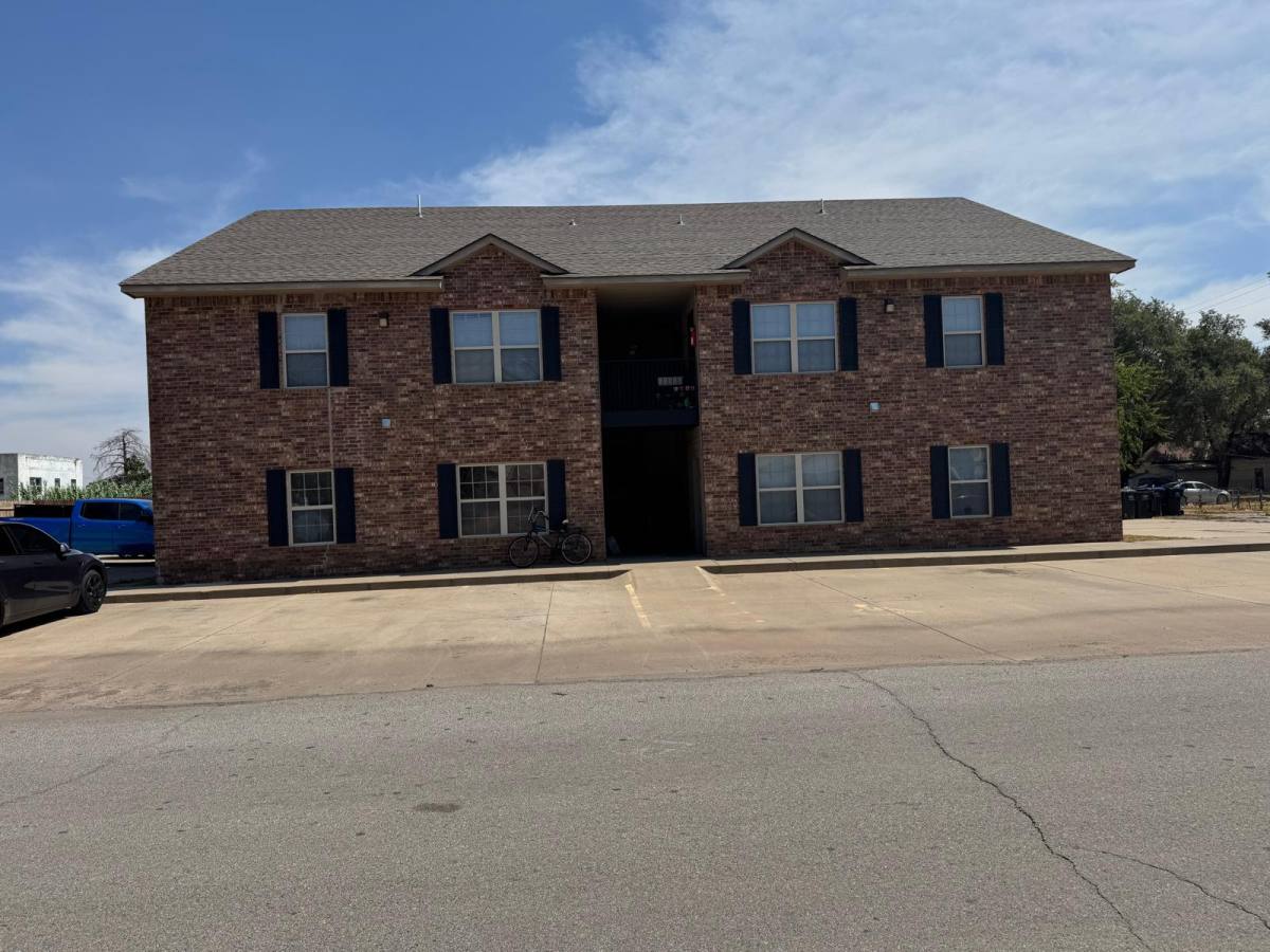617 W 3rd St #7, Watonga, OK 73772 - Apartment for Rent