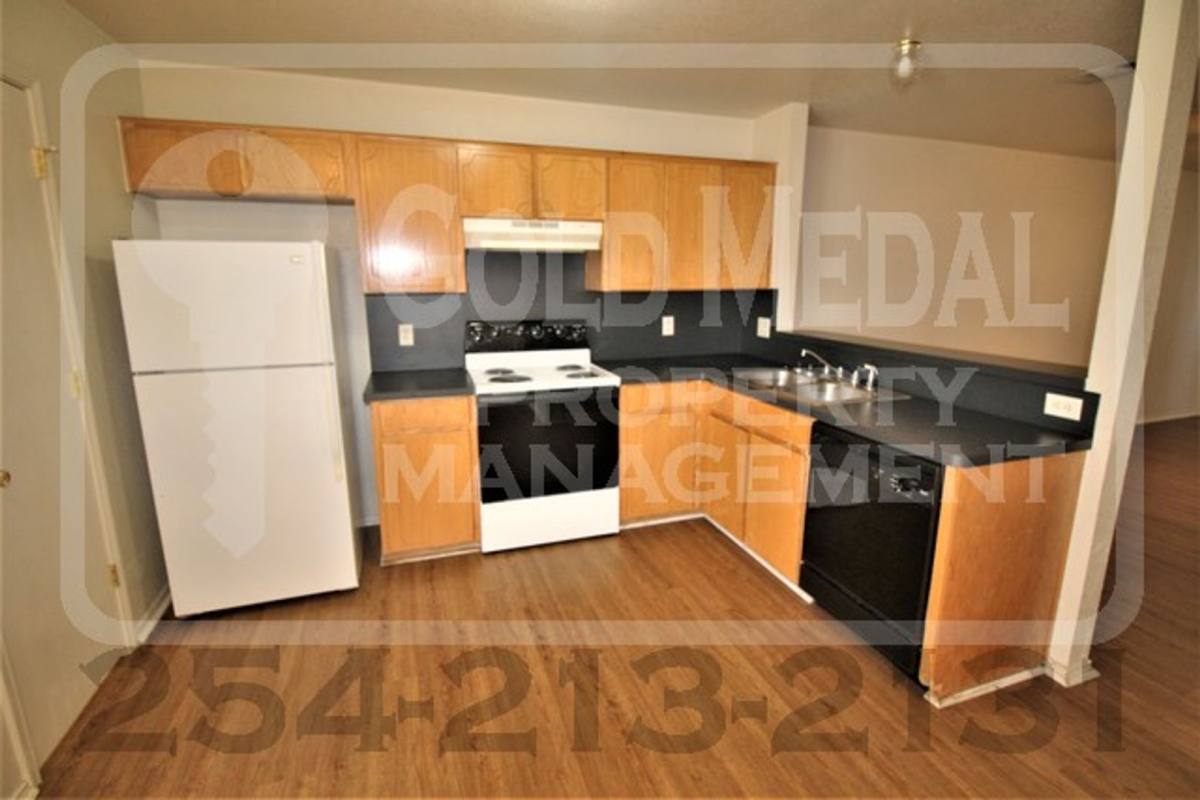 4202 July Dr, Killeen, TX 76549 - Townhouse for Rent - Image 5