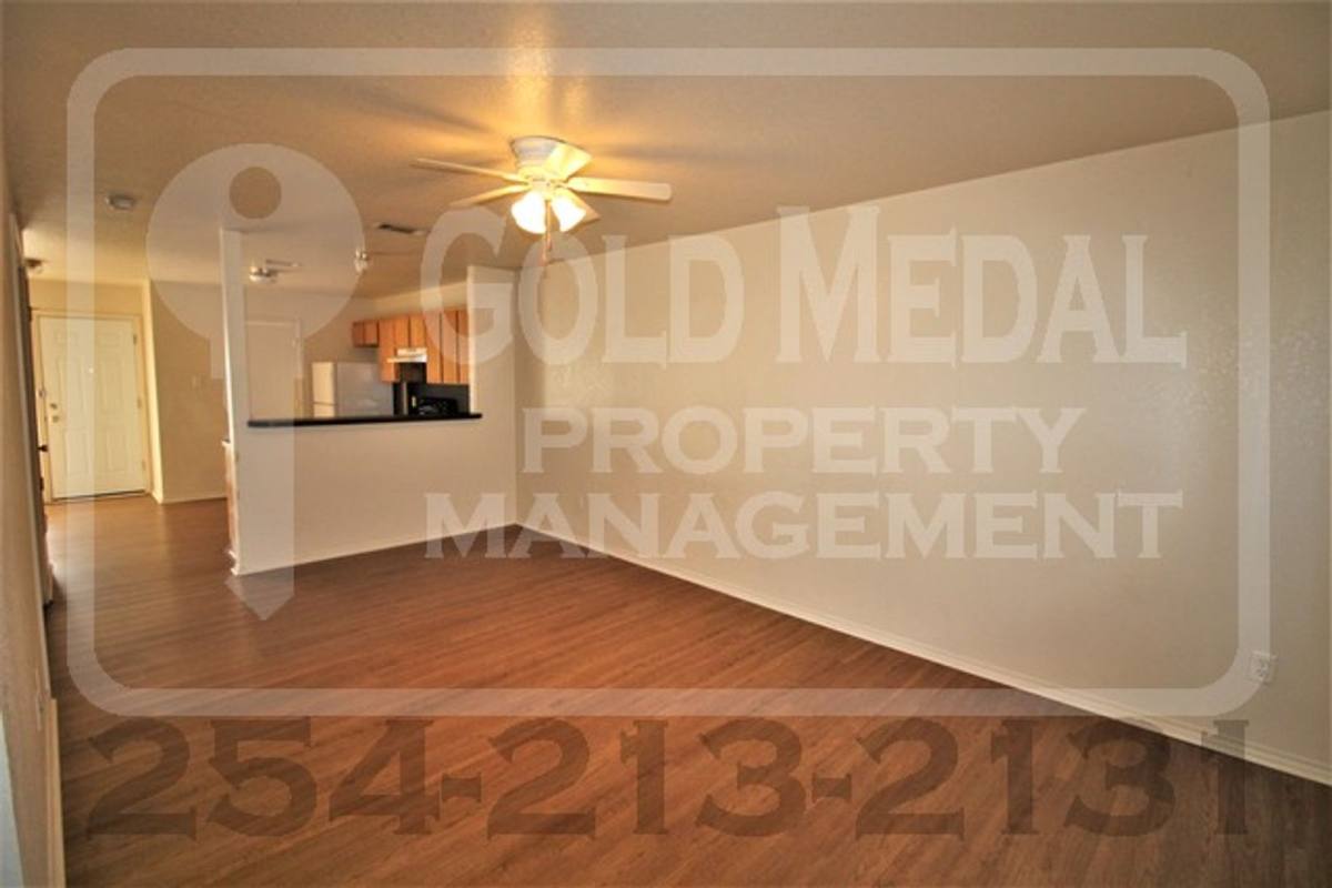 4202 July Dr, Killeen, TX 76549 - Townhouse for Rent - Image 3