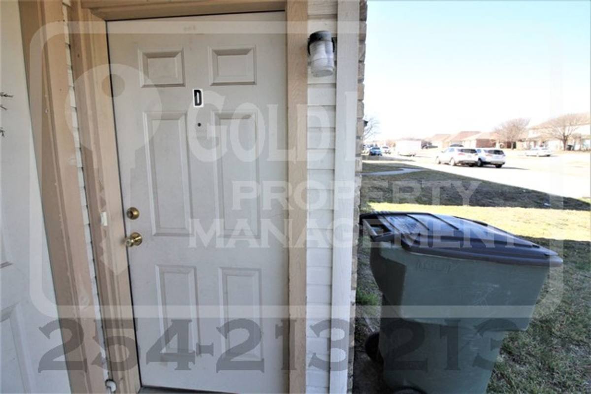 4202 July Dr, Killeen, TX 76549 - Townhouse for Rent - Image 2