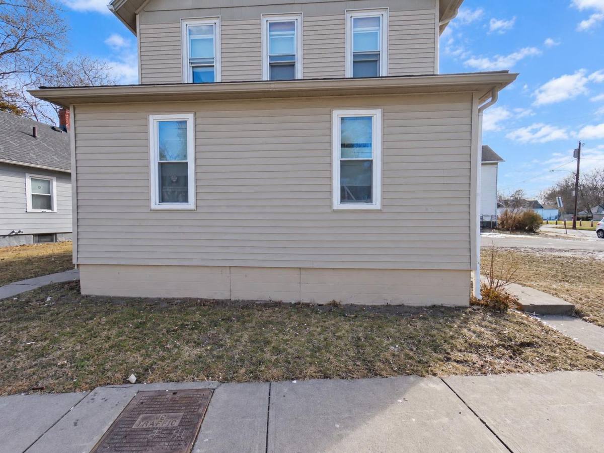 Apartment for rent at 865 Clifford Ave, Rochester, NY 14621