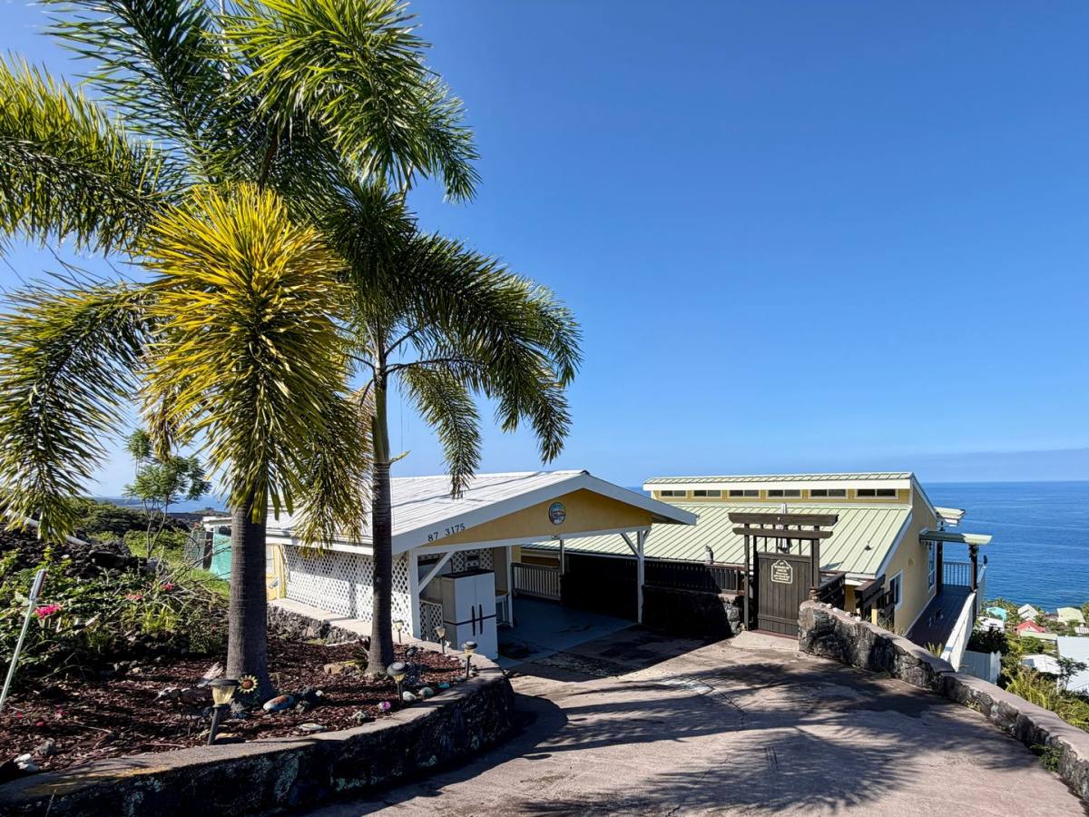 87-3175 Ili Rd, Captain Cook, HI 96704 - House for Rent - Image 1