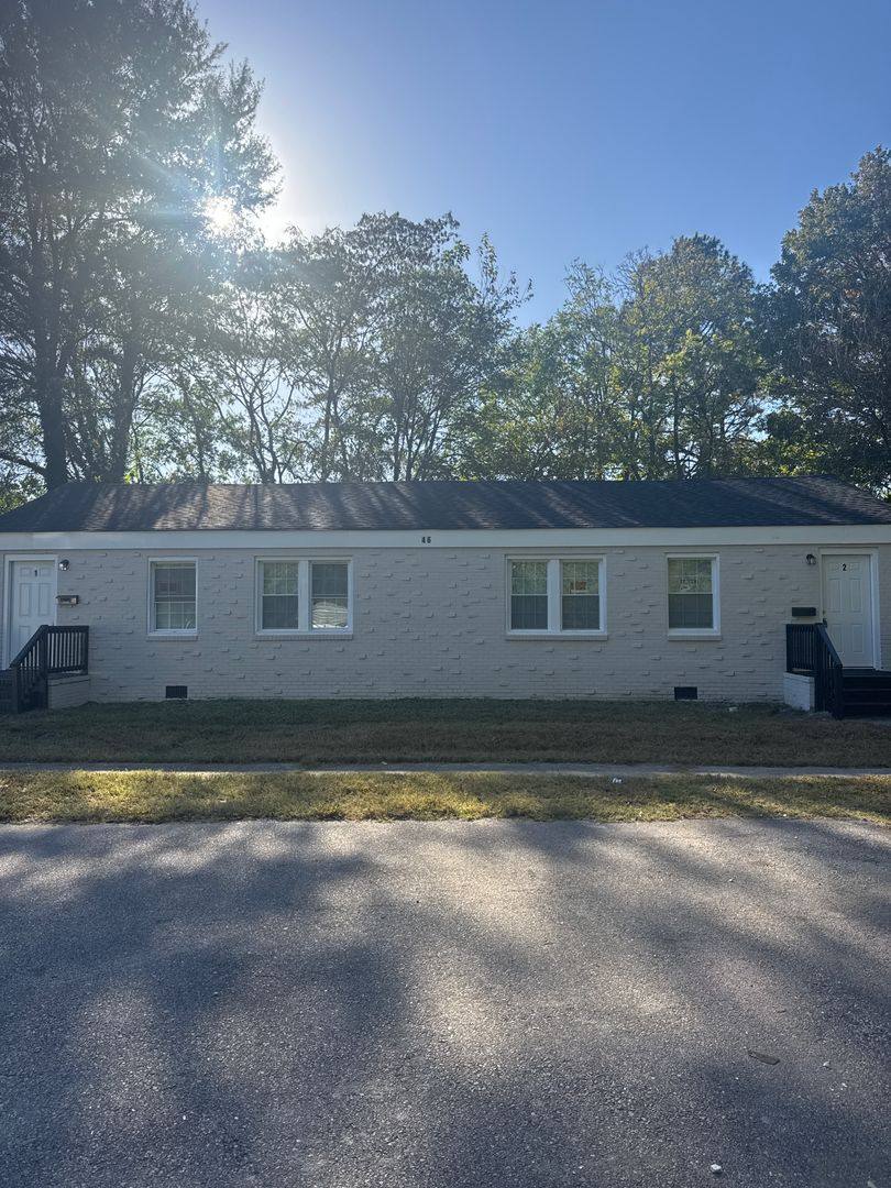 Apartment for rent at 46 Grove St, Portsmouth, VA 23701